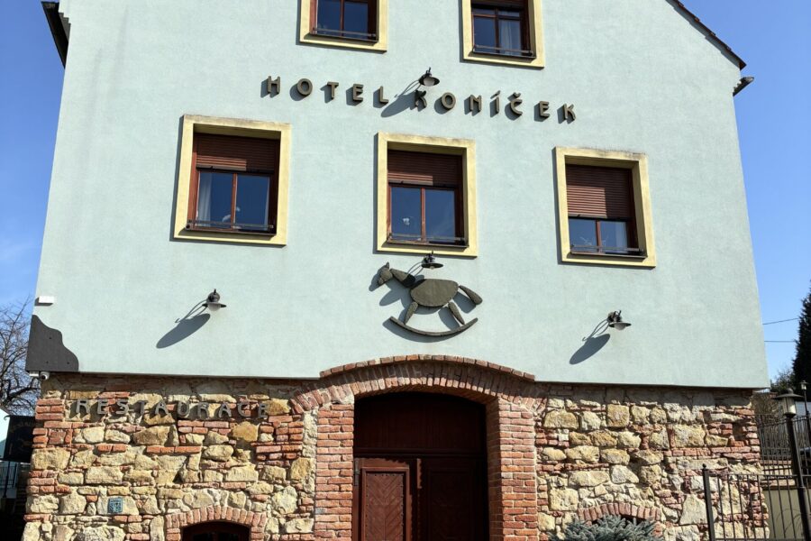 Restaurace Koníček FOTO