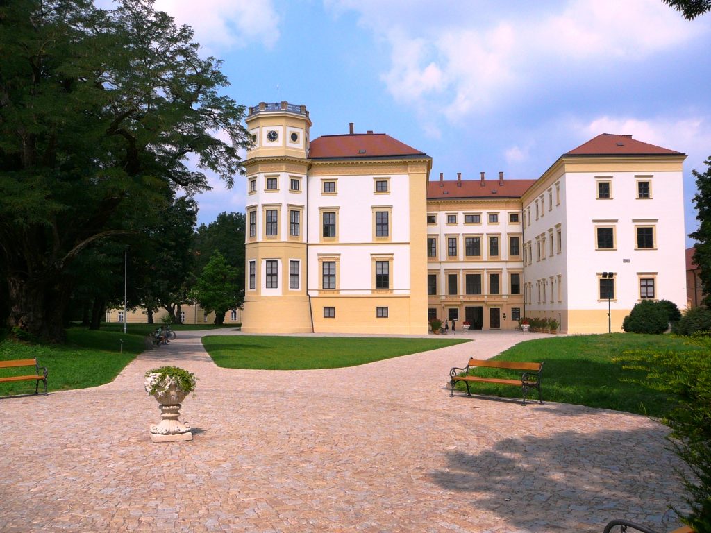 Schloss Strážnice und Schlosspark