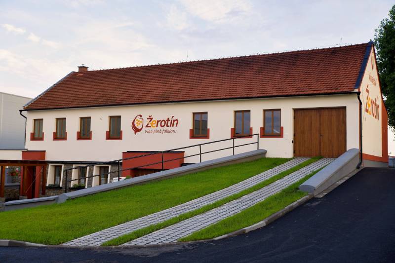 Prodejna vín Žerotín Strážnice