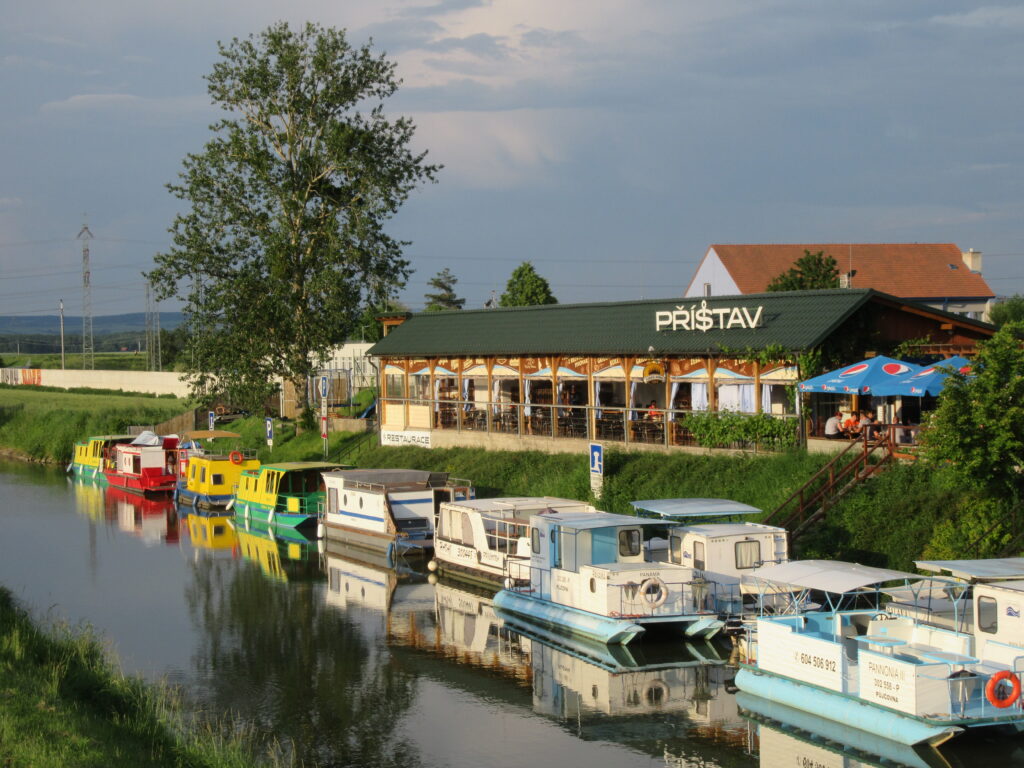 Přístaviště Staré Město