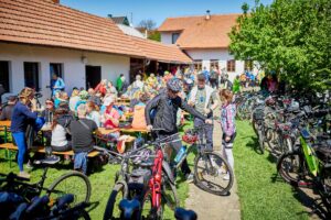 Na_kole_vinohrady_web_250426_037