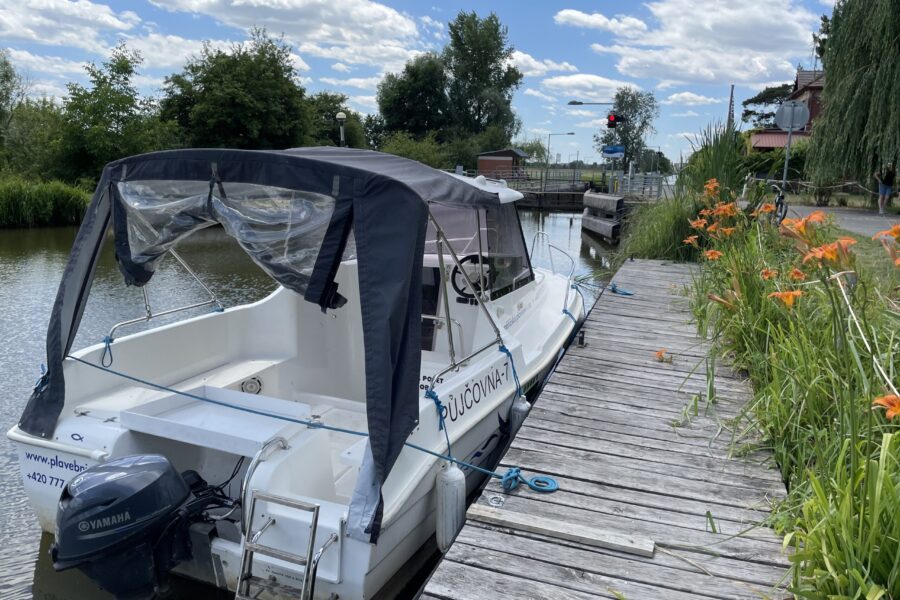 Půjčovna hausbótů Baťův kanál – Huštěnovice FOTO