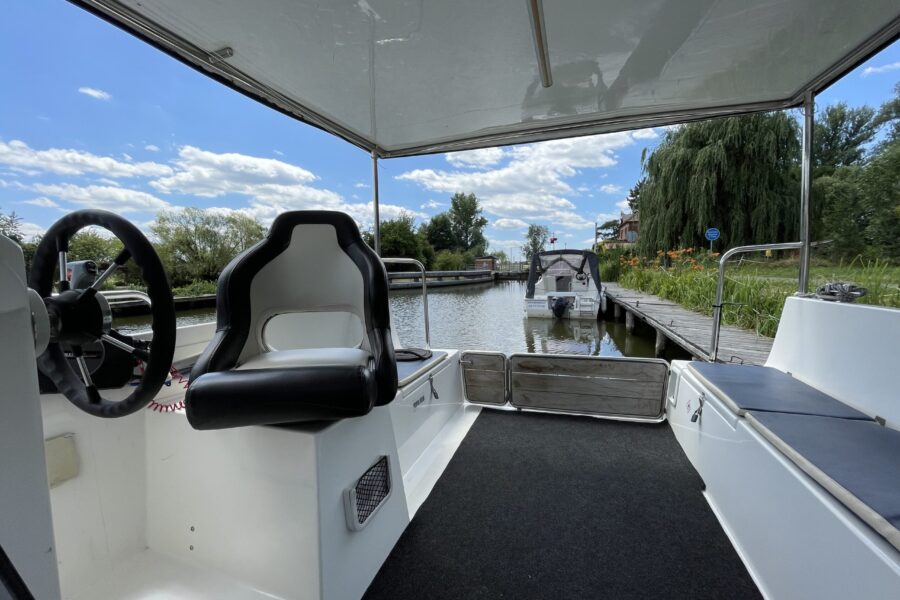 Půjčovna hausbótů Baťův kanál – Huštěnovice FOTO