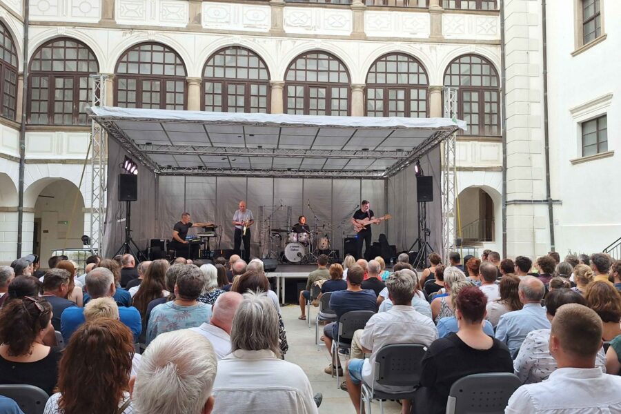 Jazzový koncert: Laco Deczi & Cecula New York