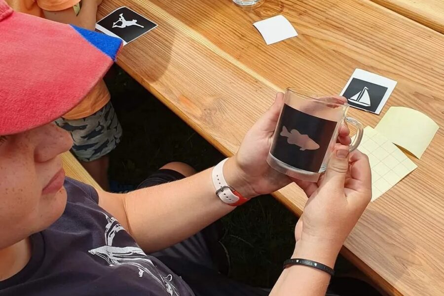 Otevřená dílna pískování skla FOTO