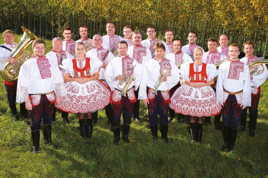 Vánoční večer s dechovou hudbou Mistříňanka