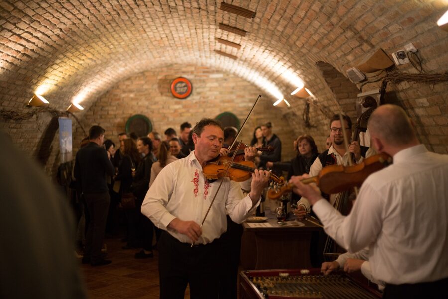 Tradiční košt vín na Bukovanském mlýně FOTO