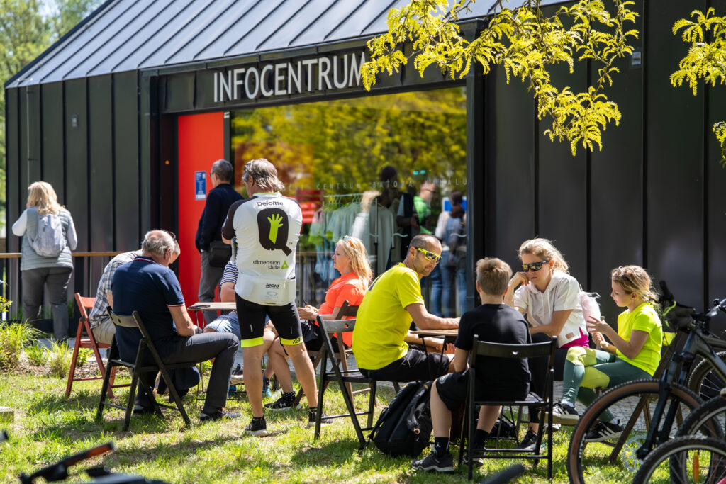 Přístavní mix: plavby, víno a sport