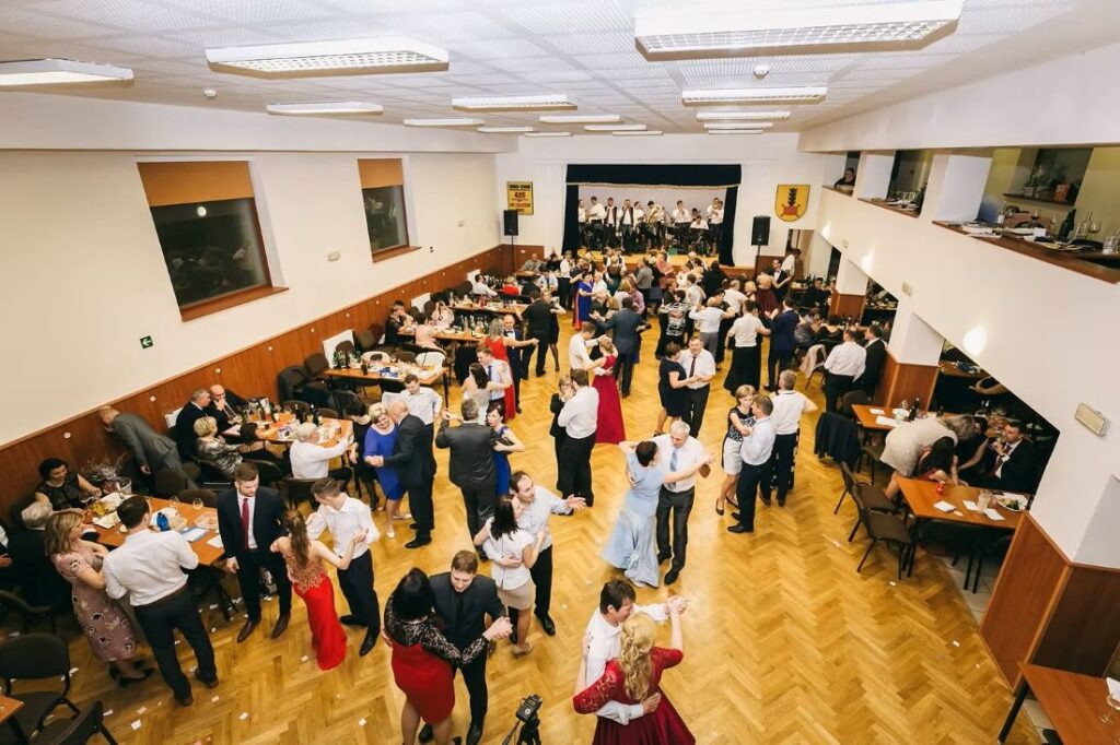 Vinařský ples Hovorany