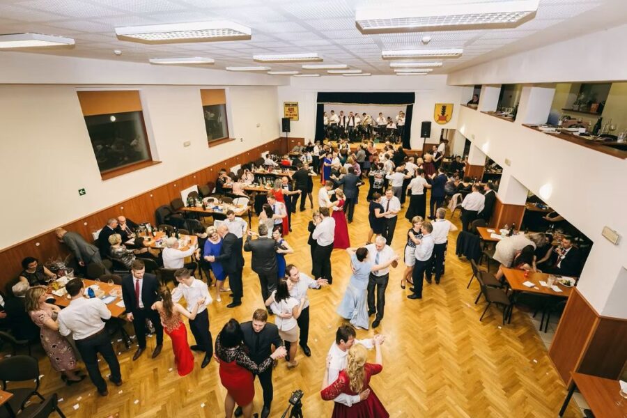 Vinařský ples Hovorany