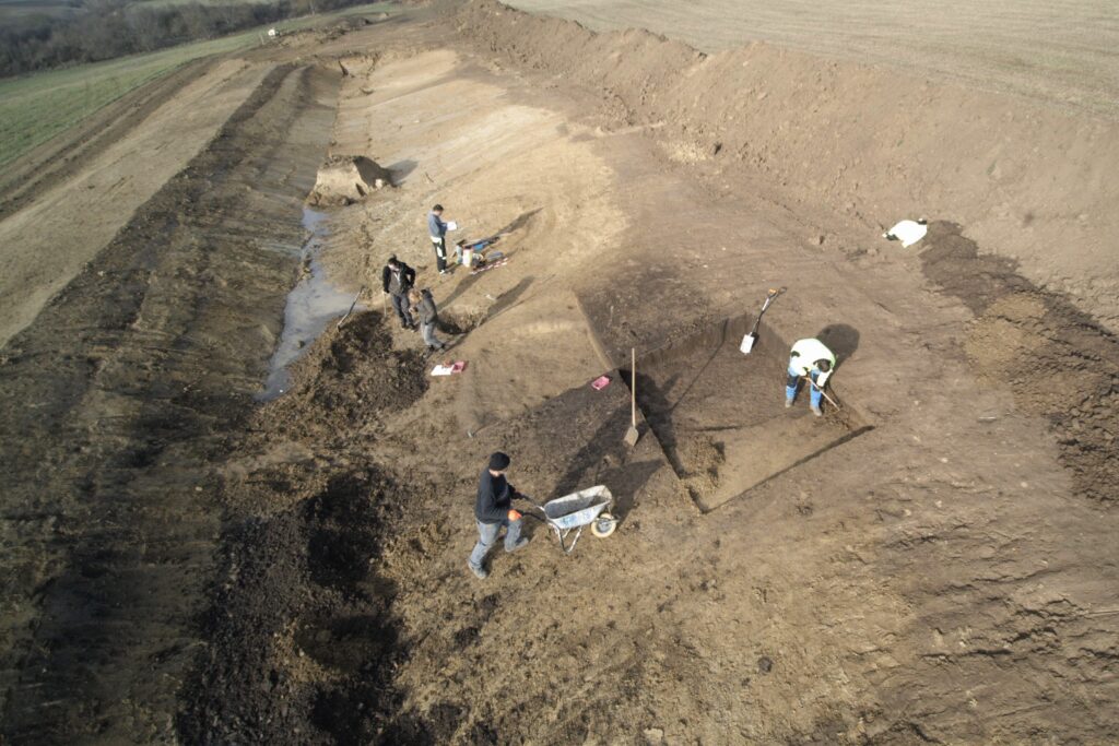 Rok 2025 v&nbsp;terénu: Nové archeologické objevy Slováckého muzea