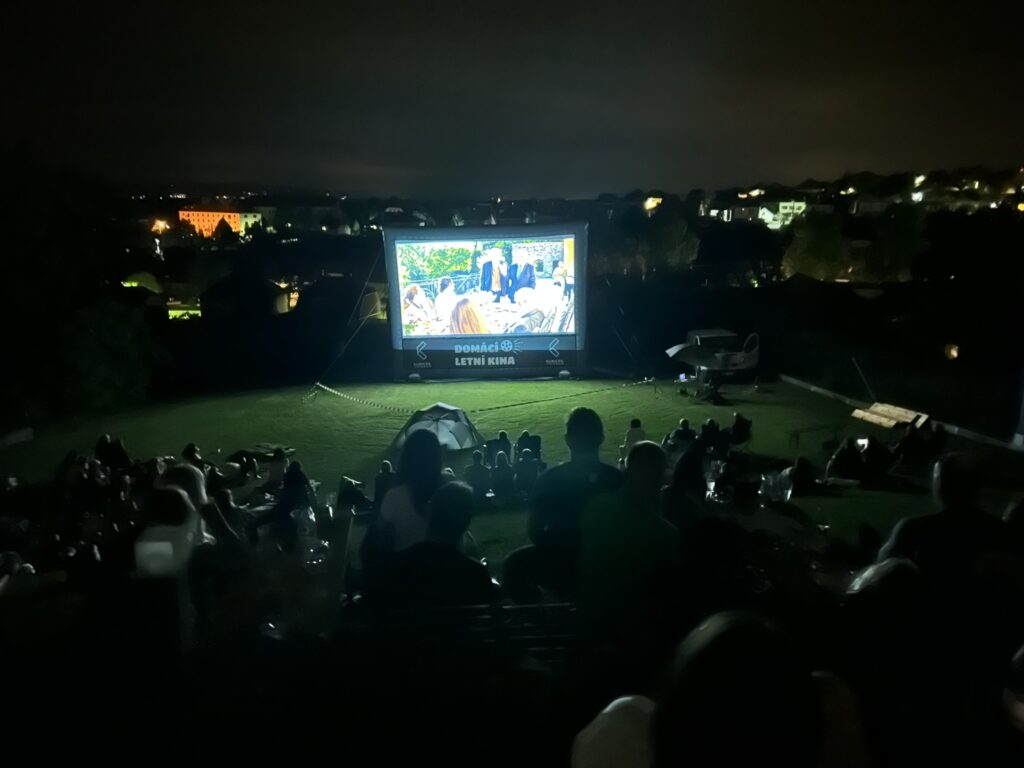 Letní kino ve&nbsp;Vinařství Vaďura – Účastníci zájezdu